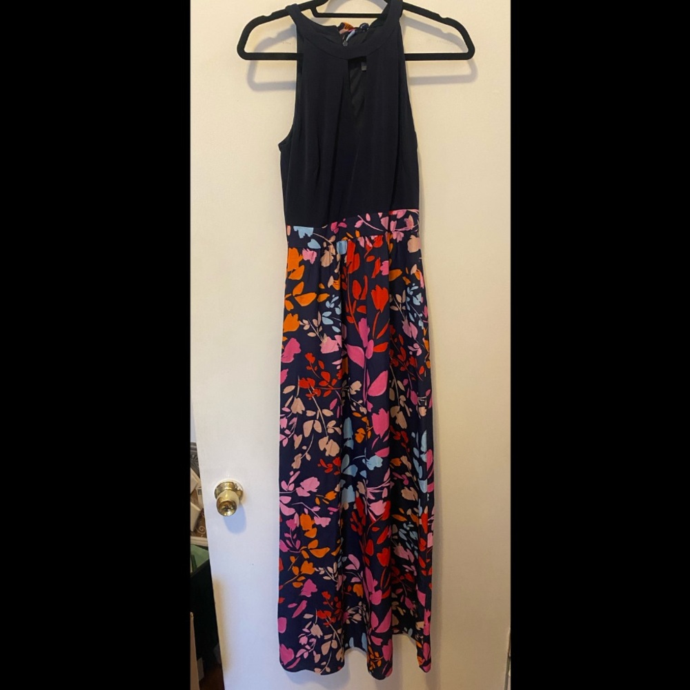 NWOT Vince Camuto Colorful Abstract Floral Maxi Dress